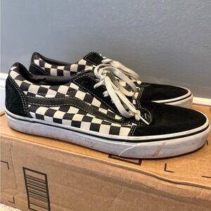 Men’s Vans Old Skool Black Suede Checkered Size 9